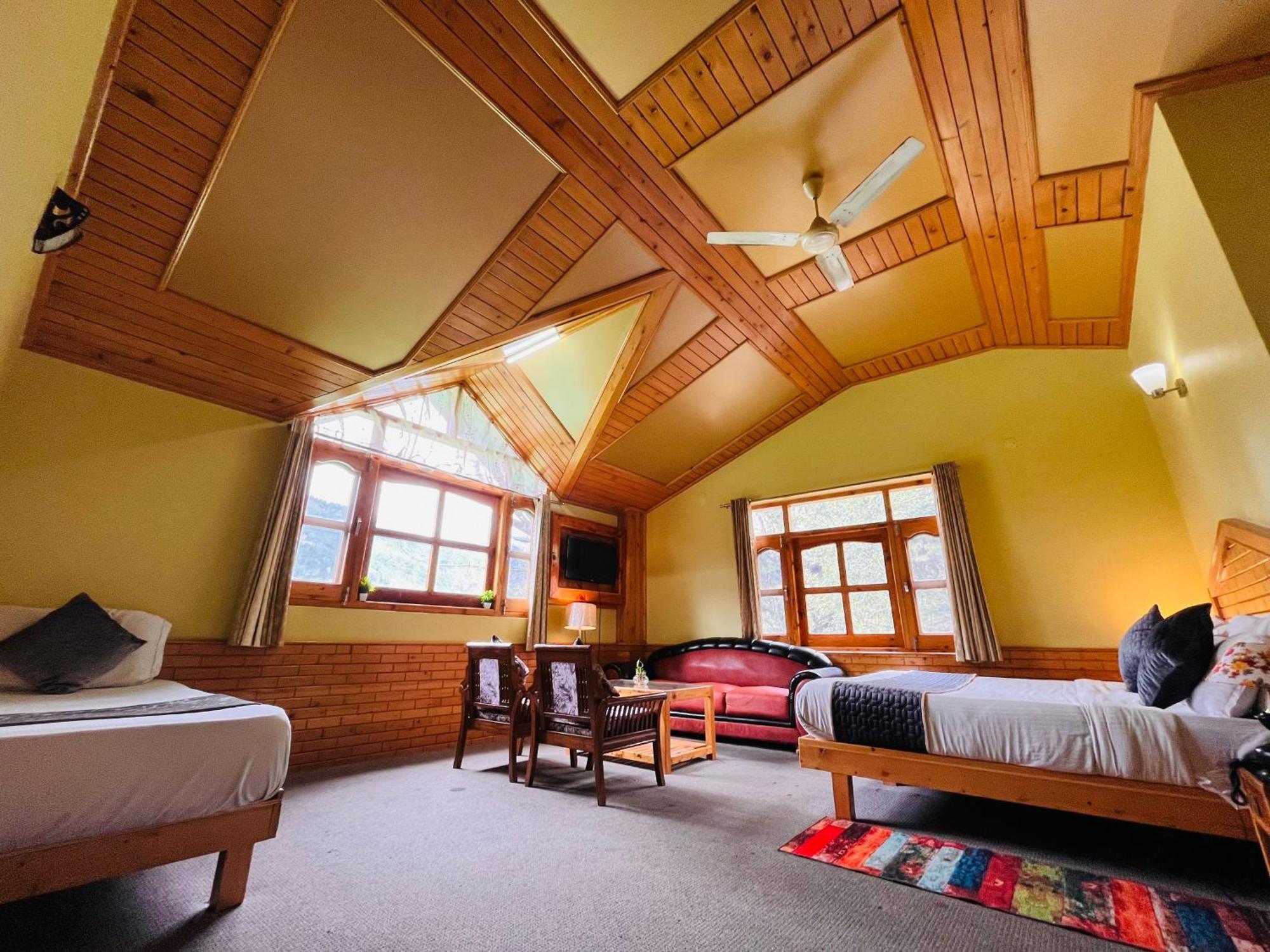 The Hollywood Vibes - #Riverview #Premium Rooms #Prime Location #Most Awarded #Parking #Top Rated #Open Terrace #Best Selling Hotel In Manali מראה חיצוני תמונה