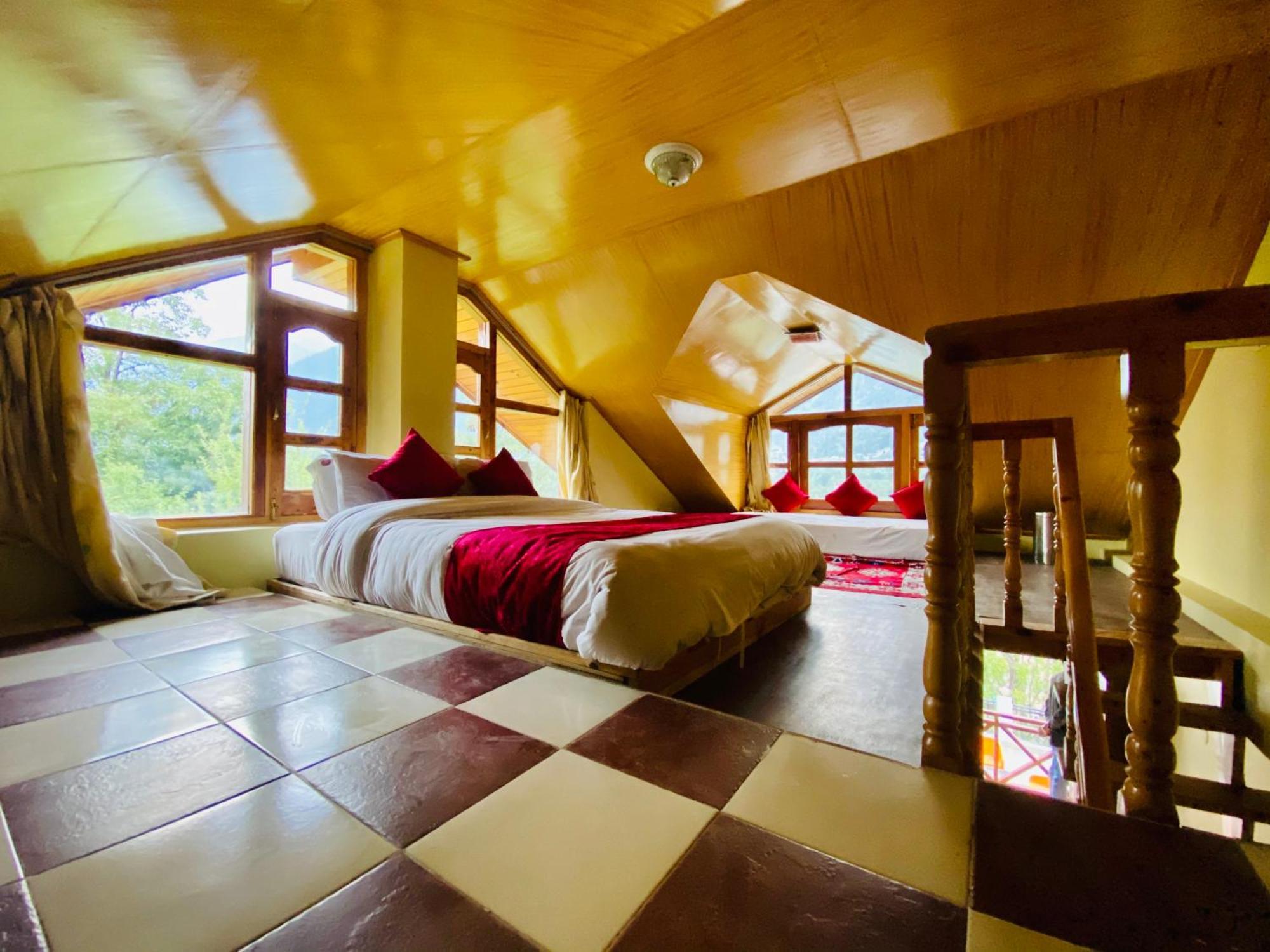The Hollywood Vibes - #Riverview #Premium Rooms #Prime Location #Most Awarded #Parking #Top Rated #Open Terrace #Best Selling Hotel In Manali מראה חיצוני תמונה